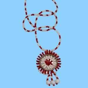 Native America Indian style necklace Beaded Dreamcatcher Southwest Red White